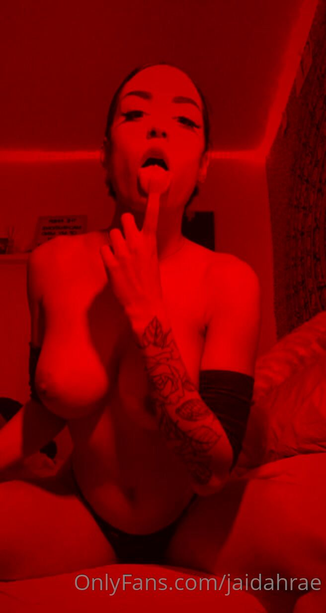 Jaidah Rae  Quinn  scaryspicexx big boobs