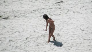 Fit Frisbee Nudist
