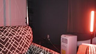 aynmarie's webcam show from September-06-2023 03:43:32