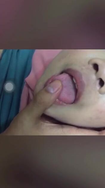 Yana Tudung Slut 2