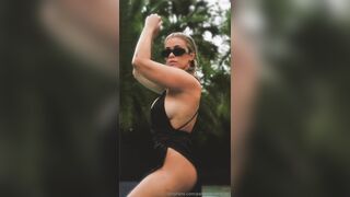 Paige Vanzant Topless Pool Tease Onlyfans Leak