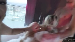 T4n4 Monge4u - Boobs