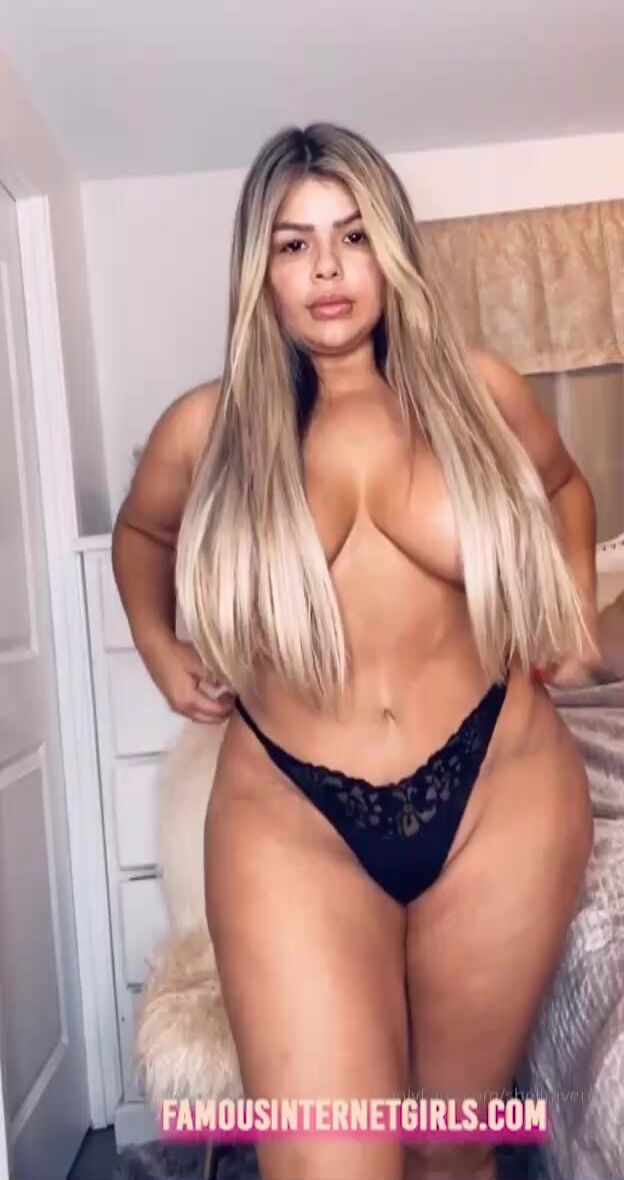 Michelle Mendez bbw