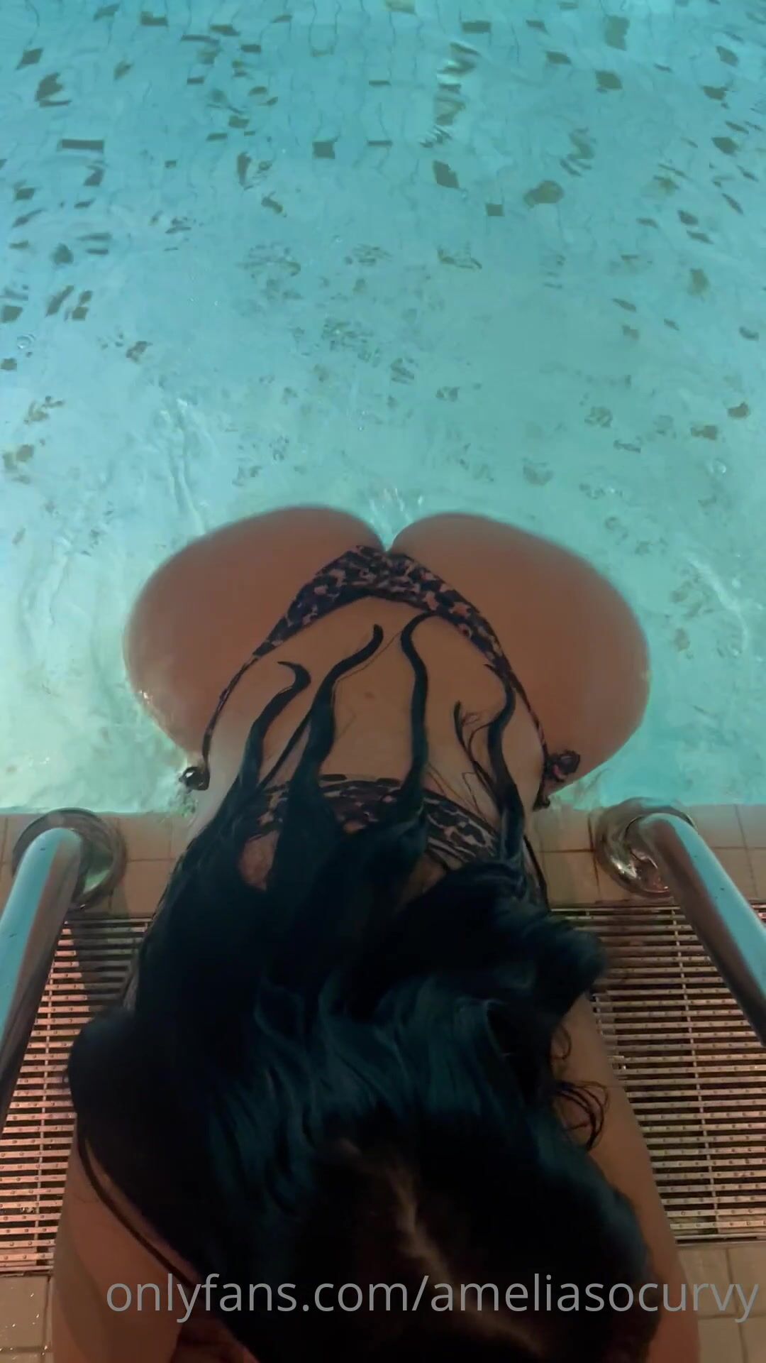 Ameliasocurvy