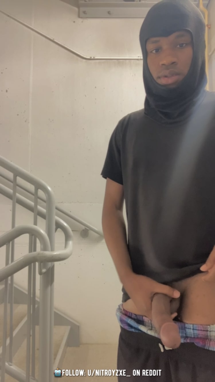 Nitro Lotions His Dick Inside The Mall Parking Garage Then Jerks It  (Instagram Leak)