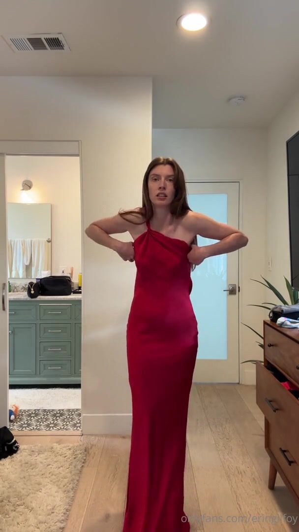 Erin Gilfoy Dress Try On Haul Video Leaked 9209