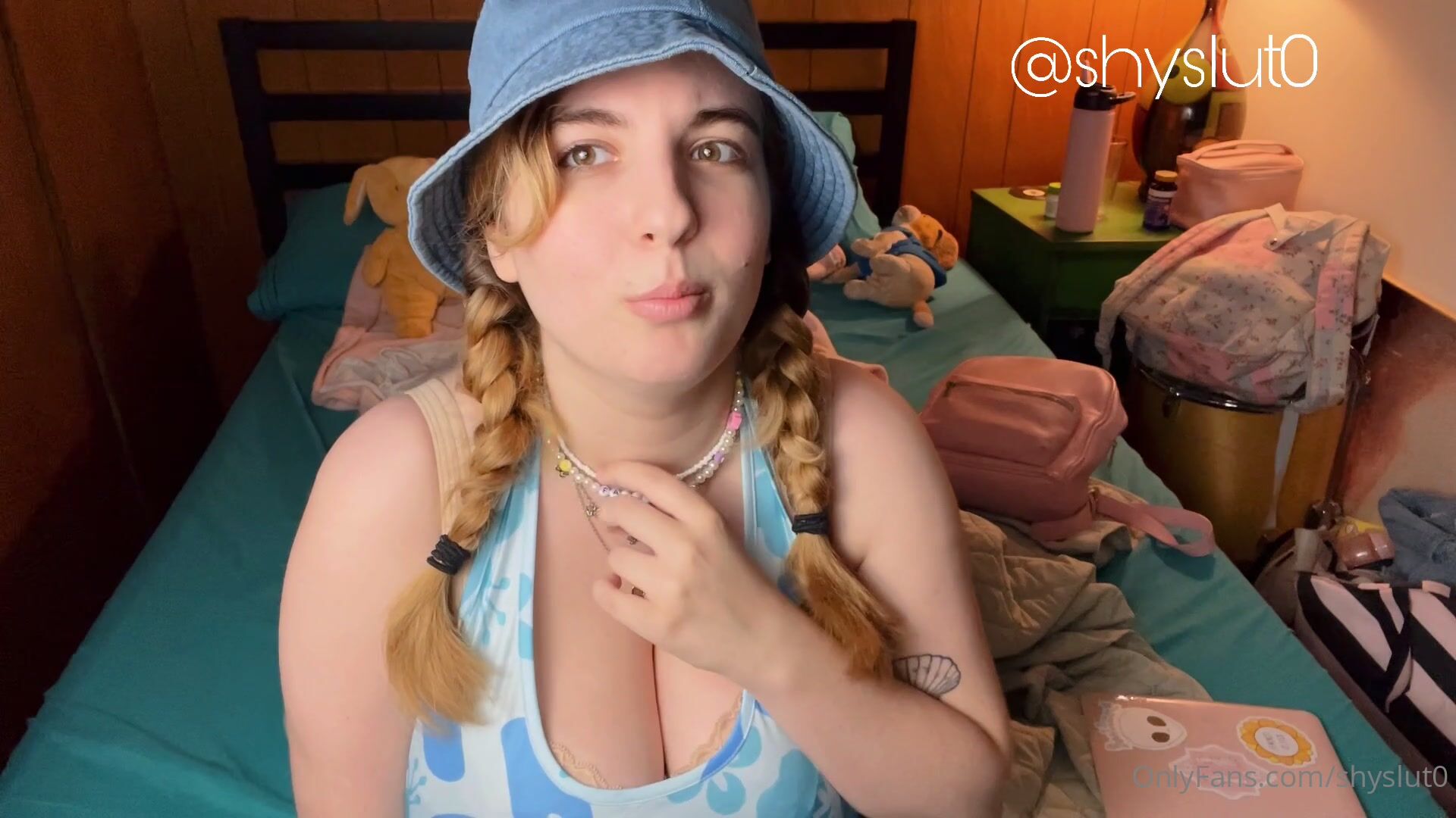 shyslut0 tells slutty story
