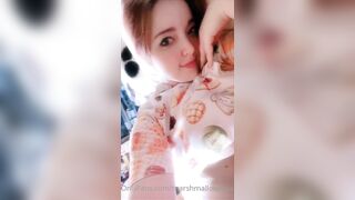 MarshmallowMaximus's huge tits underboob