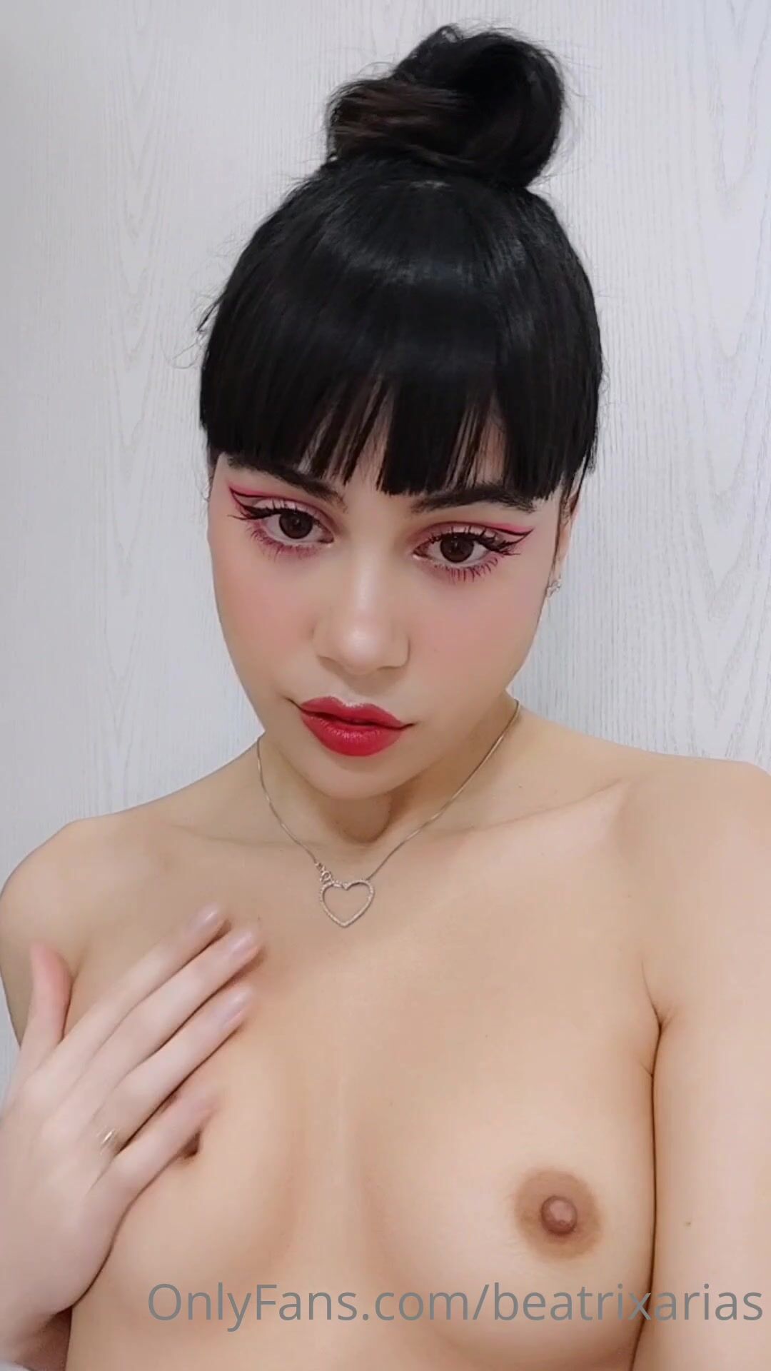 BeatrixariasASMR