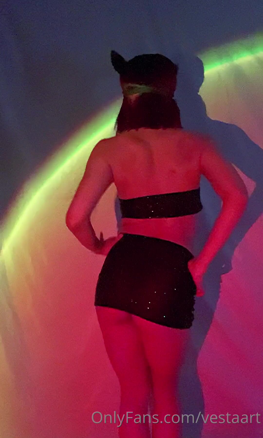 F.F OF - fast Striptease