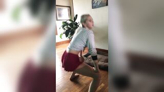 Jordyn Jones twerking