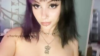 Lavenderhayz shows titts, ass and pussy