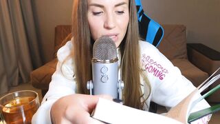 Mila_show Magic Tongue